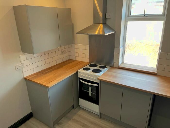 2 Bedroom Flat To Rent In Derbe Road, Lytham St. Annes, Lancashire, FY8