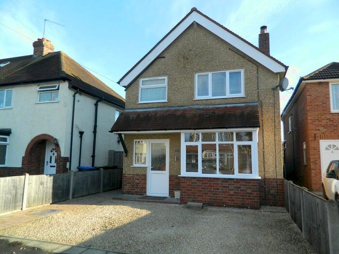 3 Bedroom Detached House To Rent In Chiltern Road, Burnham, Buckinghamshire, SL1