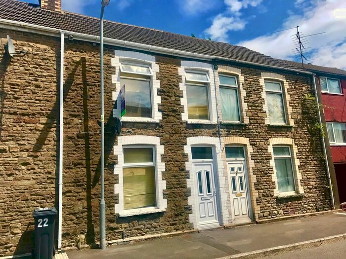 3 Bedroom Property To Rent In Farm Road, Briton Ferry, Neath, SA11