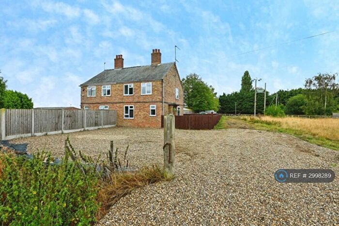 3 Bedroom Semi-Detached House To Rent In Bullock Road, King's Lynn, PE34