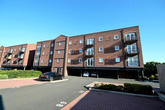 2 Bedroom Flat To Rent In Emperor Court, Walton, Warrington, WA4