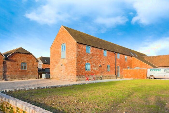 3 Bedroom Barn Conversion For Sale In Coleshill Road, Ansley Common, CV10