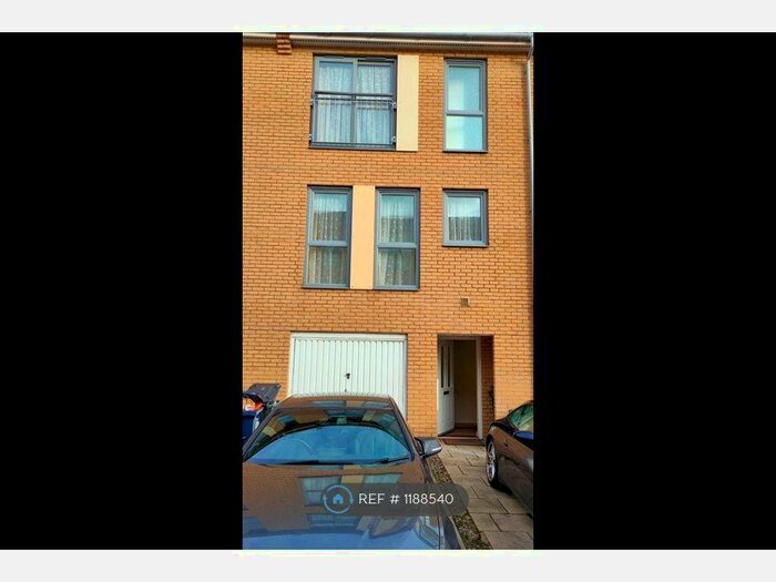 4 Bedroom Terraced House To Rent In Cameron Crescent, Edgware, HA8