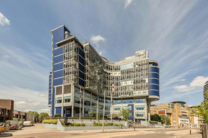 2 Bedroom Flat To Rent In Lombard Road, Falcon Wharf, SW11