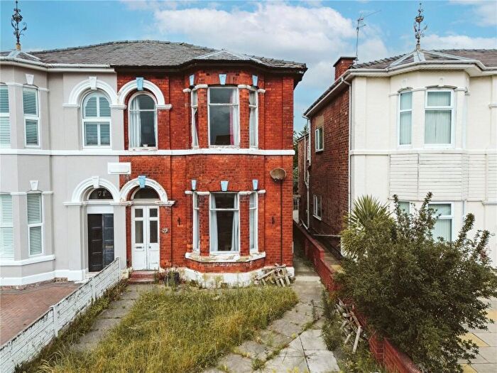 3 Bedroom Semi-Detached House For Sale In Windsor Road, Southport, Merseyside, PR9