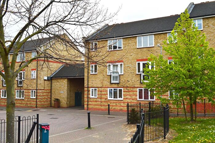 1 Bedroom Flat To Rent In Parkinson Drive, The Village, Chelmsford, Essex, CM1