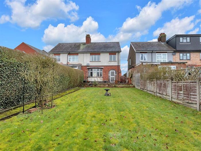 3 Bedroom Semi-Detached House For Sale In Melbourne Road, Ibstock, LE67