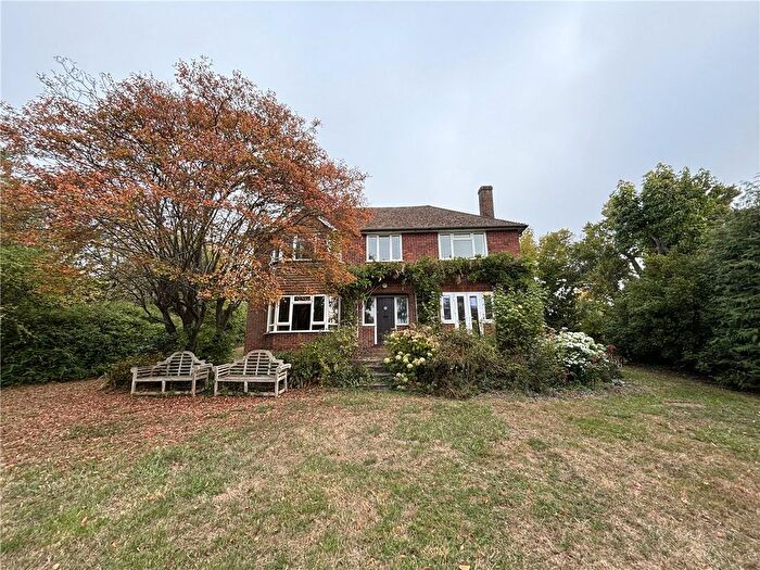 4 Bedroom Detached House To Rent In Well Meadow, Shaw, Newbury, Berkshire, RG14