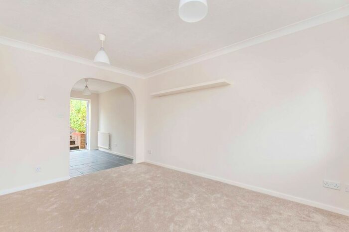 2 Bedroom Terraced House To Rent In Fox Road, Haslemere, GU27