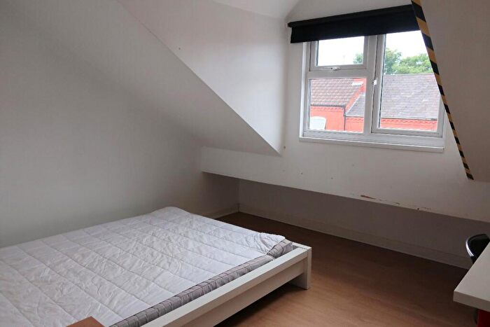 4 Bedroom House To Rent In Teignmouth Road, Selly Oak, Birmingham, West Midlands, B29