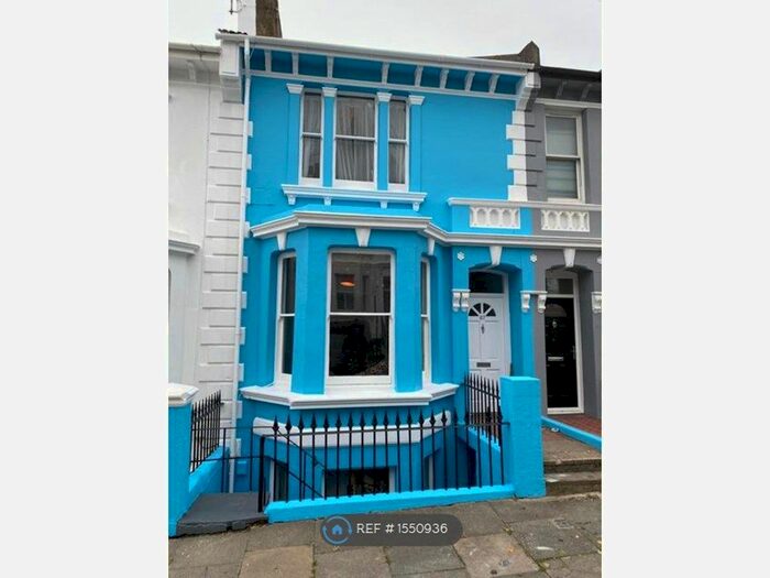 6 Bedroom Semi-Detached House To Rent In Warleigh Road, Brighton, BN1