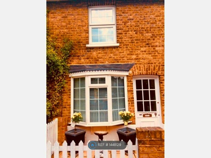 2 Bedroom Terraced House To Rent In Stanley Road, London, SW14