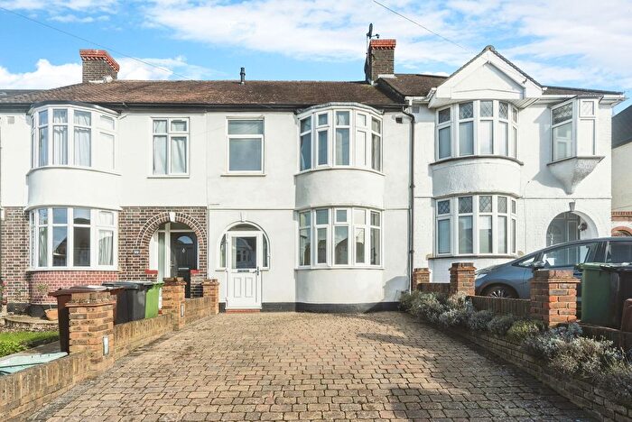 3 Bedroom Terraced House To Rent In Vale Road, Worcester Park, KT4