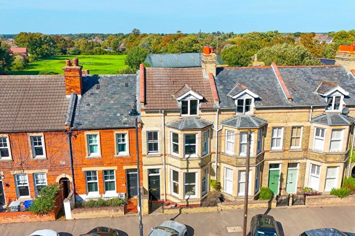 4 Bedroom Terraced House For Sale In High Street, Newmarket, CB8