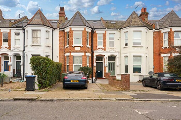 3 Bedroom Apartment For Sale In Winchester Avenue, Queens Park, London, NW6