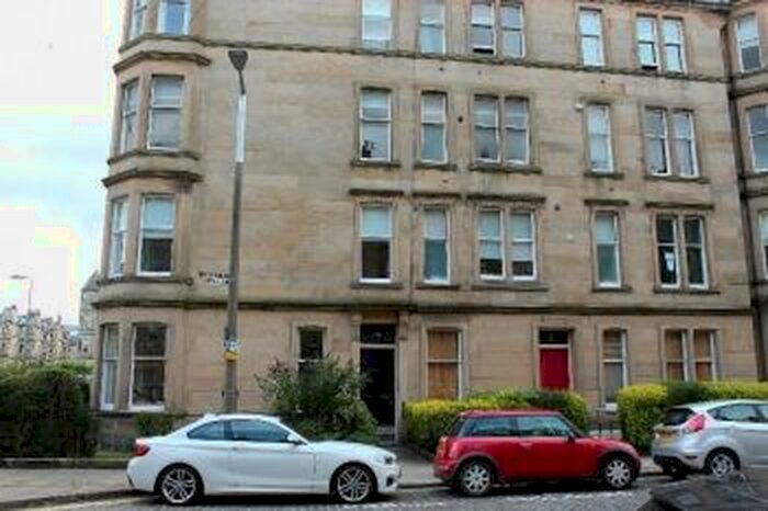2 Bedroom Flat To Rent In Comely Bank Avenue, Stockbridge, Edinburgh, EH4