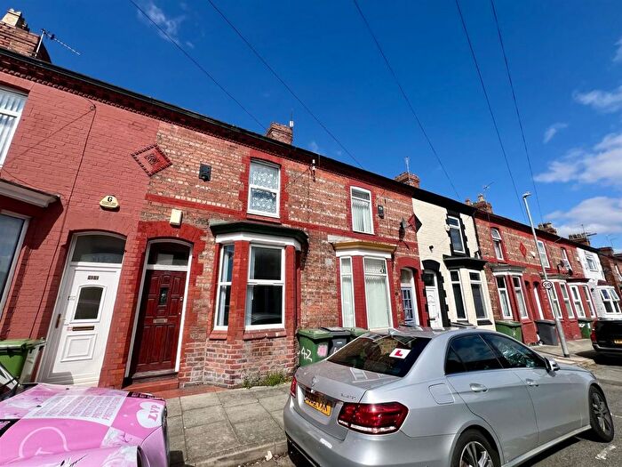 2 Bedroom Property To Rent In Oriel Road, Tranmere, Birkenhead, CH42