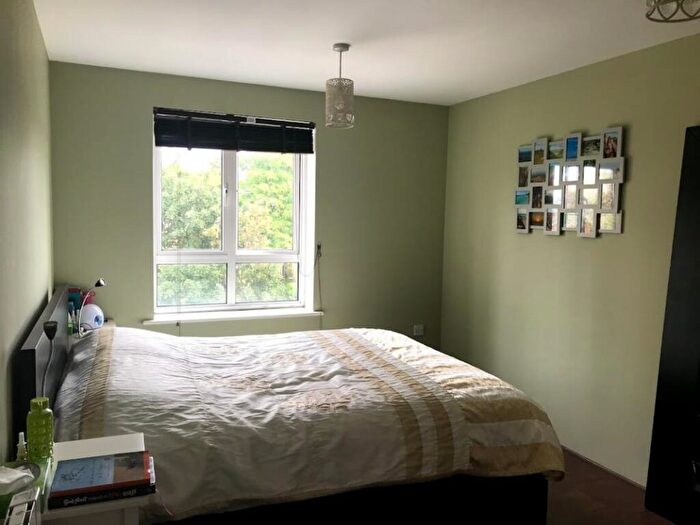 2 Bedroom Flat To Rent In Granite Apartments, London, E15