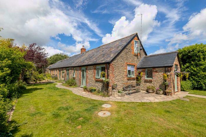 5 Bedroom Detached House For Sale In Witham Friary, Five Bedroom Converted Barn, BA11