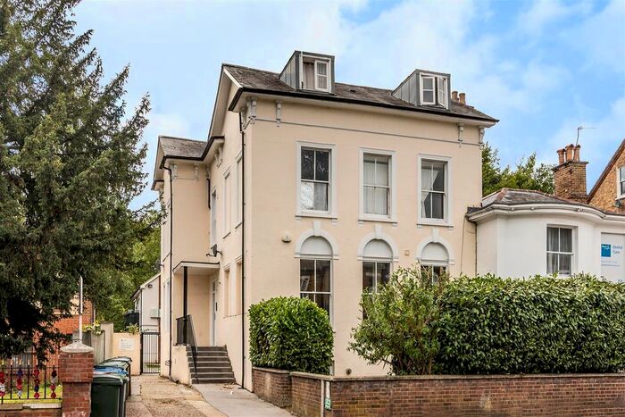 1 Bedroom Flat To Rent In High Street, Penge, SE20