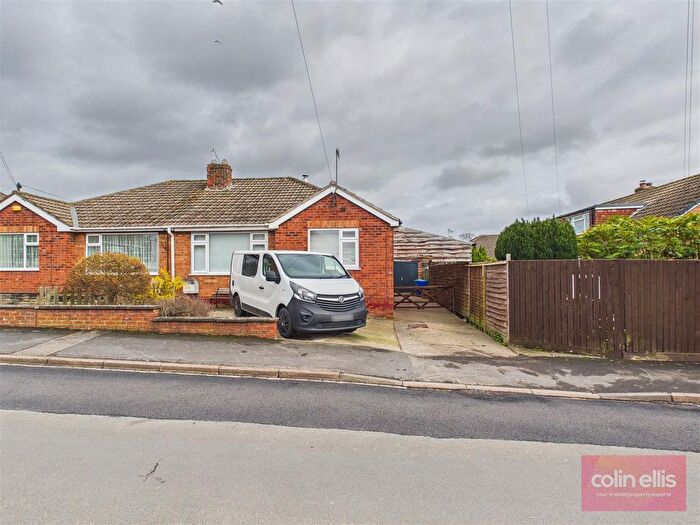 2 Bedroom Semi Detached Bungalow For Sale In Broadlands Drive, East Ayton, Scarborough, YO13