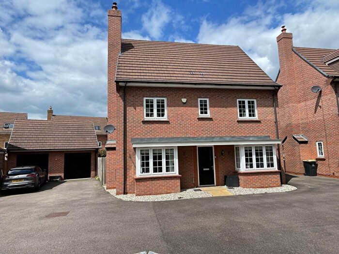 5 Bedroom Detached House To Rent In Oxford Blue Way, Stewartby, Bedfordshire, MK43