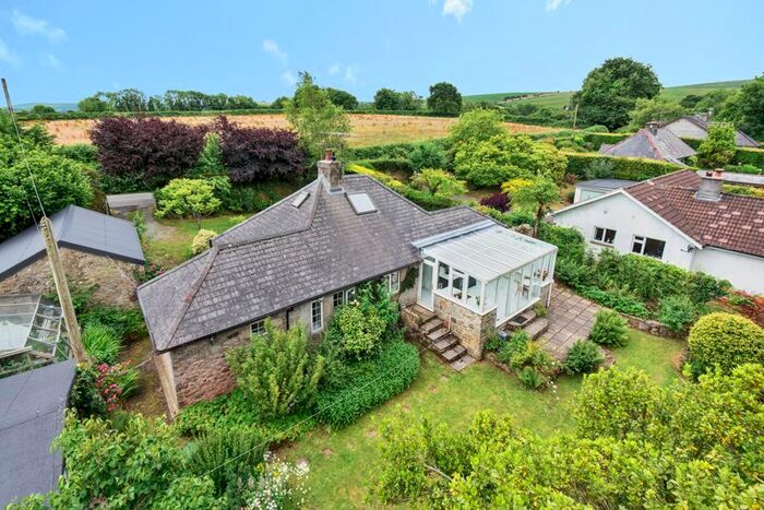 3 Bedroom Cottage To Rent In Throwleigh, Okehampton, EX20