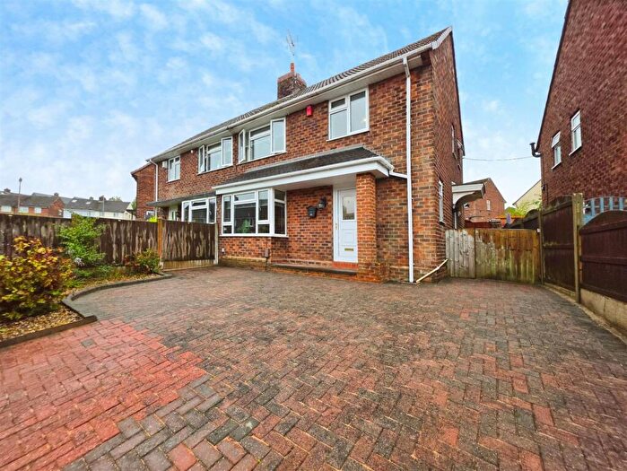 3 Bedroom Semi-Detached House For Sale In Knowle Road, Biddulph, Stoke-On-Trent, ST8