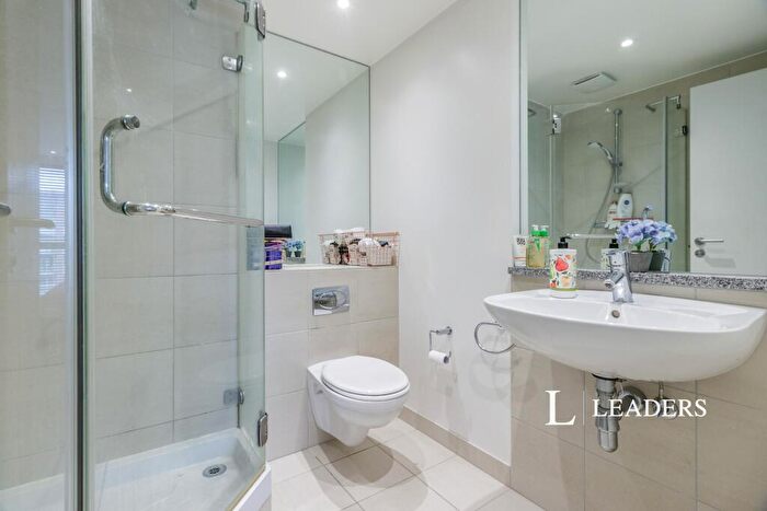 2 Bedroom Apartment To Rent In The Heart, Walton, KT12