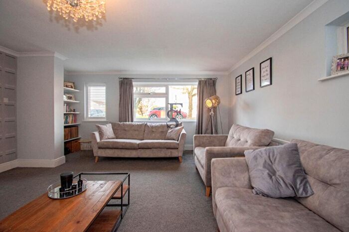 5 Bedroom Detached House For Sale In Redruth Avenue, Wigston, LE18