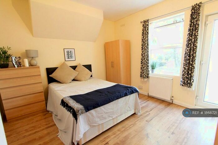 1 Bedroom Flat To Rent In Addington Road, Reading, RG1