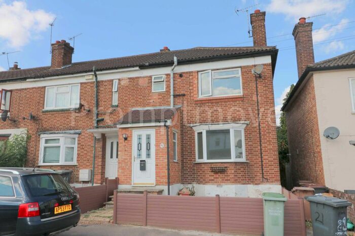 3 Bedroom Property To Rent In Warren Road, Luton, LU1