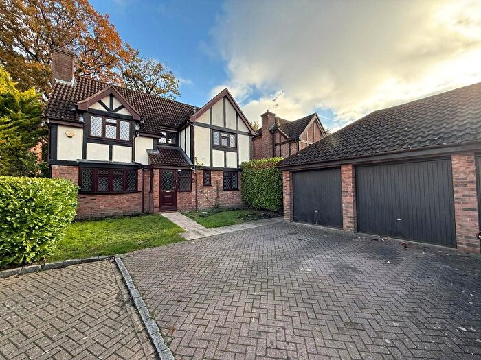 4 Bedroom Detached House To Rent In Pevensey Way, Frimley, Camberley, Surrey, GU16