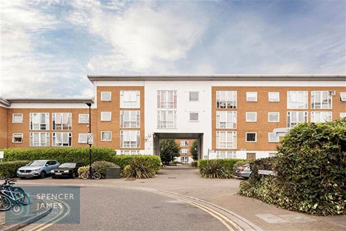 1 Bedroom Apartment To Rent In Felixstowe Court, E16
