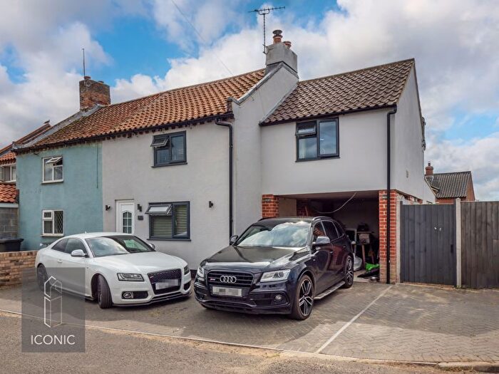 3 Bedroom Cottage For Sale In Mill Road, Beccles, Suffolk., NR34