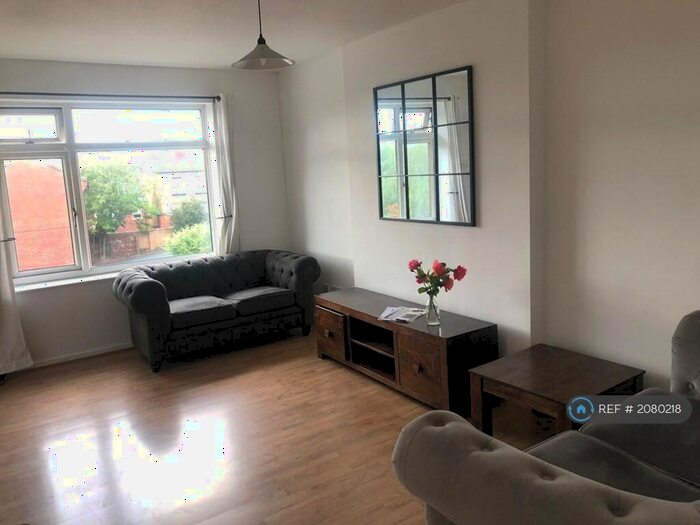 2 Bedroom Flat To Rent In Kendal Bank, Leeds, LS3