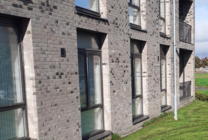 2 Bedroom Flat To Rent In , Skene Close, G51