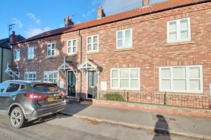 3 Bedroom House To Rent In South Street, Leven, HU17