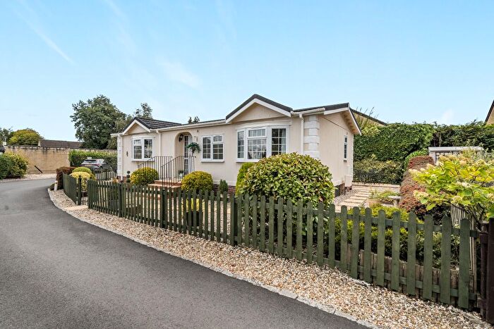 2 Bedroom Park Home For Sale In Burton Hill Park, Malmesbury, SN16