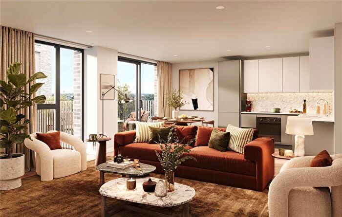 3 Bedroom Duplex For Sale In Bromley Street, Manchester, Greater Manchester, M4