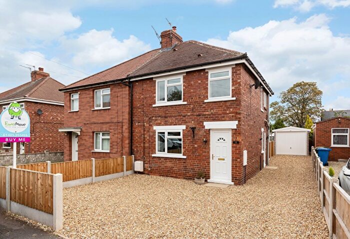 3 Bedroom Semi-Detached House For Sale In Buttle Lane, Snaith, Goole, Yorkshire, DN14