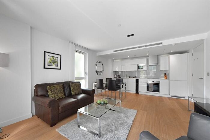 1 Bedroom Flat To Rent In Axis Apartments, Shoreditch, E1