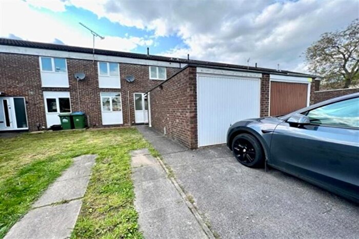 3 Bedroom Terraced House To Rent In Walnut Avenue, Southampton, SO18