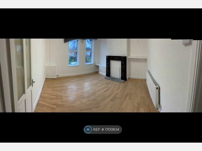 1 Bedroom Flat To Rent In Warwick Road, Tyseley, Birmingham, B11