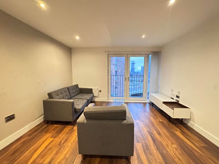 1 Bedroom Flat To Rent In Wilburn Basin, Ordsall Lane, Salford, M5
