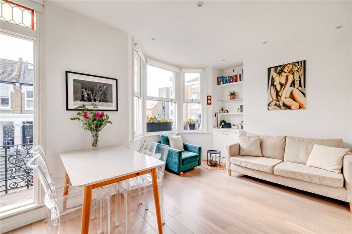 2 Bedroom Flat For Sale In Mirabel Road, London, SW6