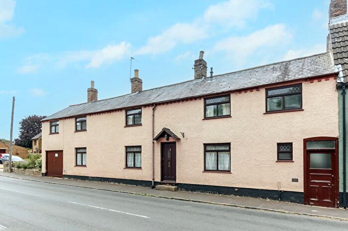 3 Bedroom Cottage For Sale In Main Street, Little Harrowden, NN9