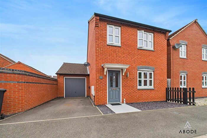 3 Bedroom Detached House For Sale In Perle Road, Burton-On-Trent, DE14
