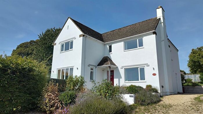 4 Bedroom Detached House For Sale In Burcombe, Chalford Hill, Stroud, GL6
