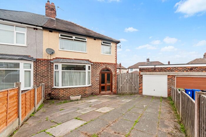 3 Bedroom Semi-Detached House To Rent In Lyndon Grove, Runcorn, WA7